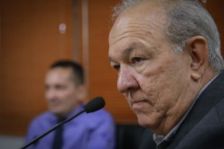 Servidores no Acre têm reajuste condicionado a acordo com categorias, diz governo