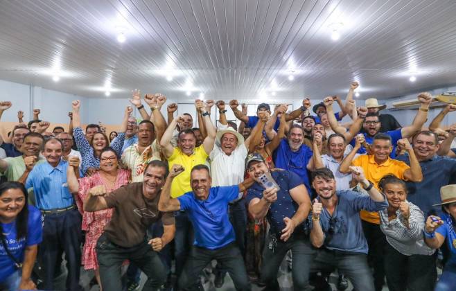 preparativos-para-campanha:-bocalom-reune-com-lideres-comunitarios,-candidatos-a-vereadores-do-psdb-e-secretarios