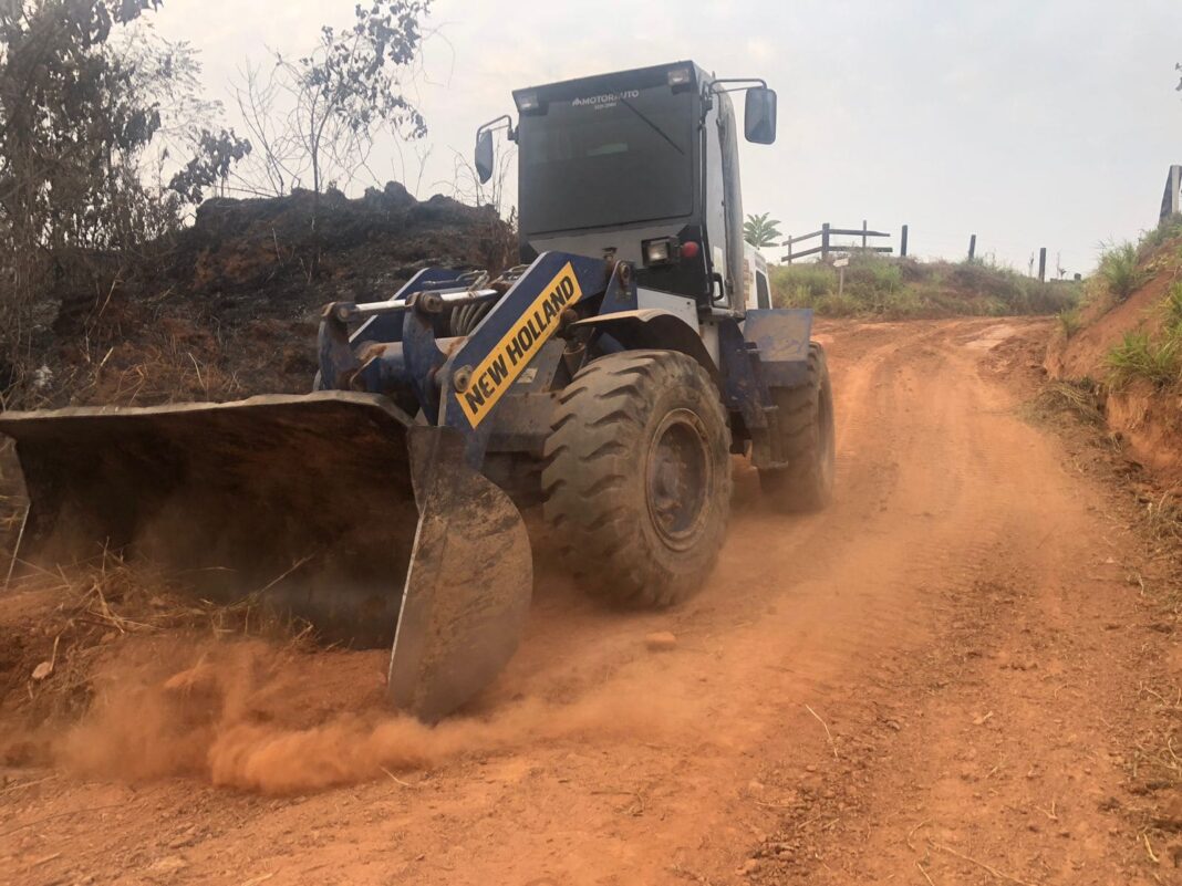 em-tarauaca,-deracre-e-prefeitura-recuperam-215-quilometros-e-avancam-na-melhoria-dos-ramais