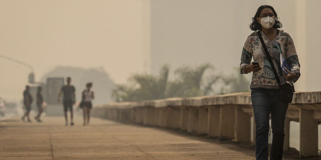 brasilia-e-outras-capitais-ficam-encobertas-por-fumaca-de-queimadas