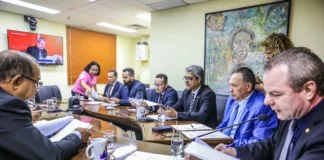 Deputados aprovam PL que dá isenção de IPVA em veículos adquiridos durante Expoacre 4295 deputados aprovam pl que da isencao de ipva em veiculos adquiridos durante expoacre