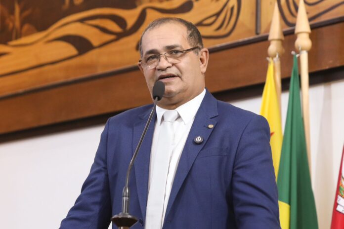 tanizio-sa-destaca-avancos-e-desafios-em-santa-rosa-durante-sessao-na-aleac