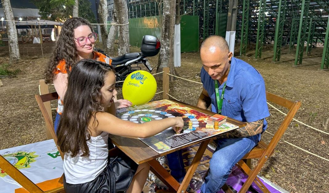 sema-e-imac-usam-jogos-interativos-como-ferramenta-de-educacao-ambiental-na-expoacre