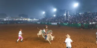 5488 semifinal agita arena e define finalistas do rodeio na expoacre