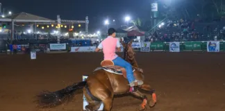 Competidores da Prova dos Três Tambores fazem testes na arena de rodeios da Expoacre 5930 competidores da prova dos tres tambores fazem testes na arena de rodeios da expoacre