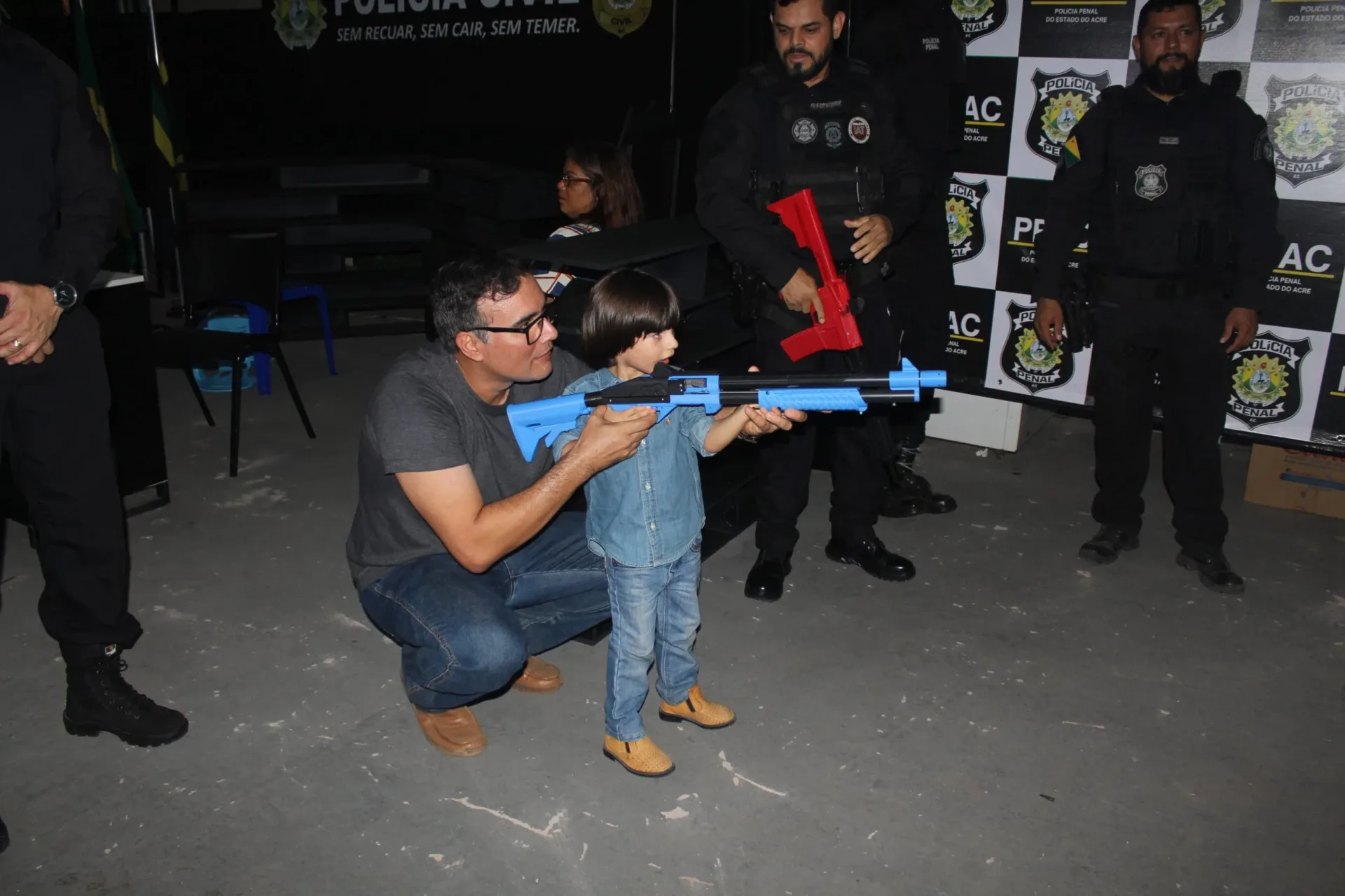 5932 policia penal faz demonstracao com equipamentos utilizados em treinamento de armamento e t66d9b1abbc191