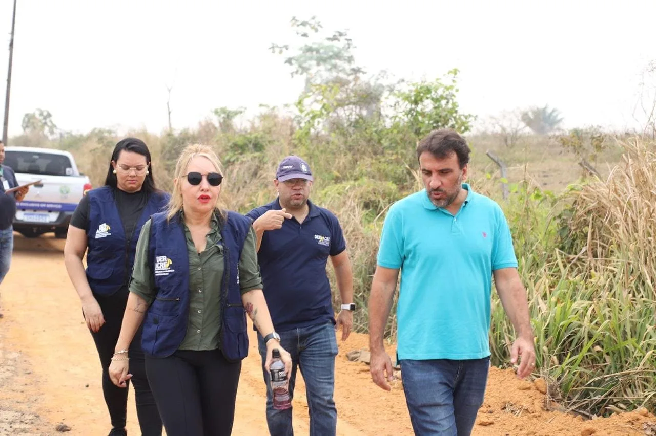 6055 no acre representante do ministerio da integracao e desenvolvimento visita obras de infrae66db113acc486