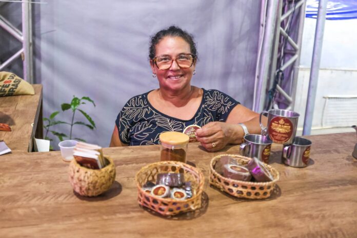 secretaria-de-agricultura-apresenta-cadeia-produtiva-do-cafe-na-expoacre secretaria-de-agricultura-apresenta-cadeia-produtiva-do-cafe-na-expoacre