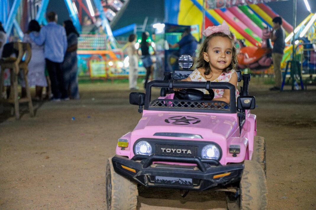 brinquedos-para-os-publicos-adulto-e-infantil-garantem-o-lazer-das-familias-durante-a-expoacre