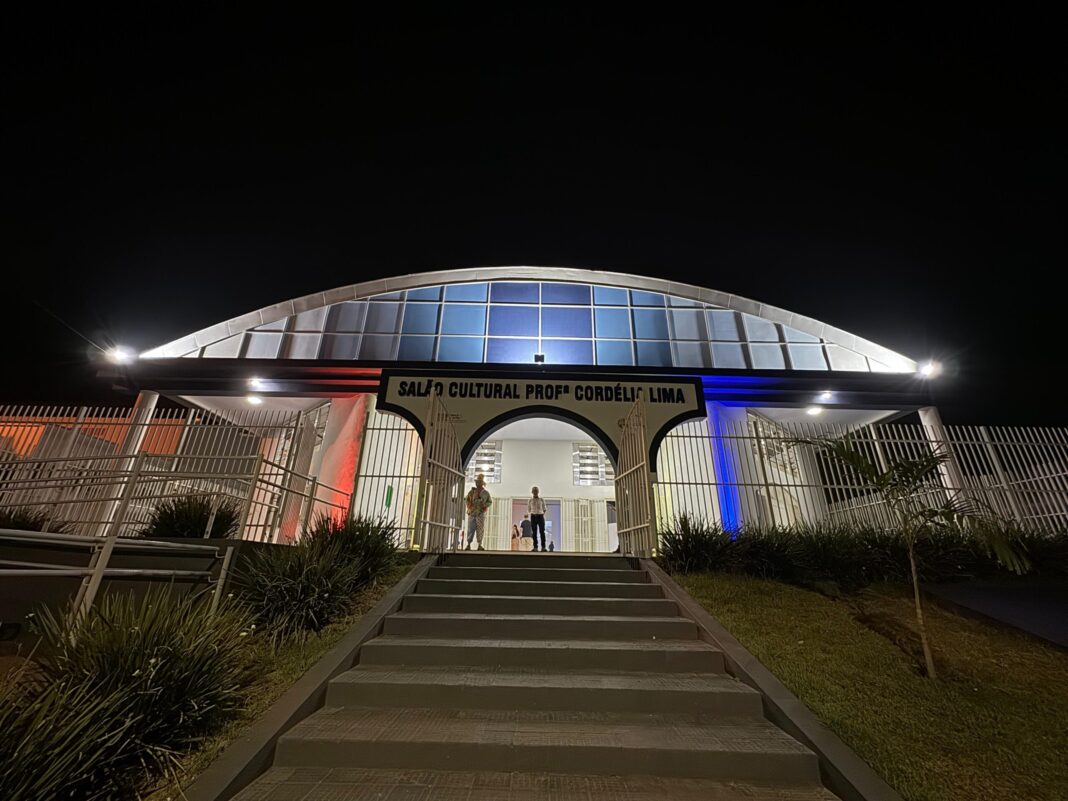 revitalizado,-governo-entrega-salao-cultural-professora-cordelia-lima-em-cruzeiro-do-sul