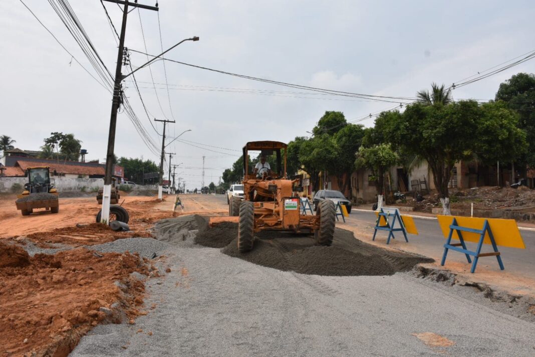 deracre-avanca-em-obras-de-estabilizacao-na-avenida-antonio-da-rocha-viana