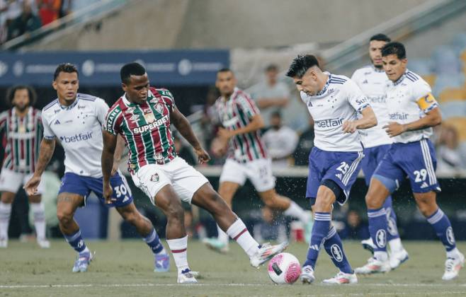 fluminense-vence-o-cruzeiro-no-reencontro-com-o-tecnico-fernando-diniz