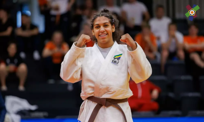 dandara-camilo-ganha-terceiro-bronze-do-brasil-no-mundial-jr