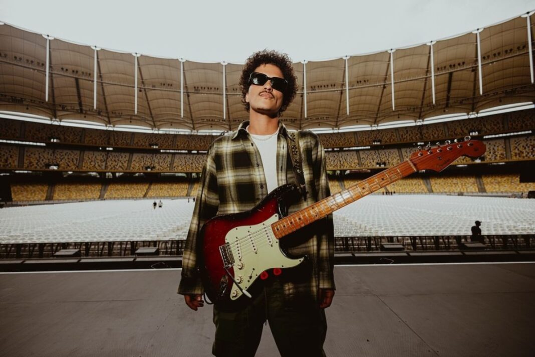 ‘estou-na-pista.-estou-facinho’,-diz-bruno-mars-confirmando-estar-solteiro