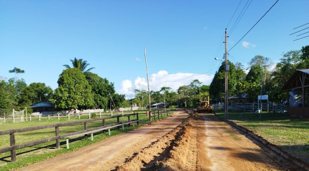 governo-do-acre-inicia-pavimentacao-em-tijolos-na-reserva-cazumba-iracema-em-sena-madureira