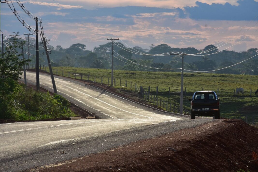 em-rio-branco,-deracre-segue-com-obras-de-asfaltamento-na-transacreana