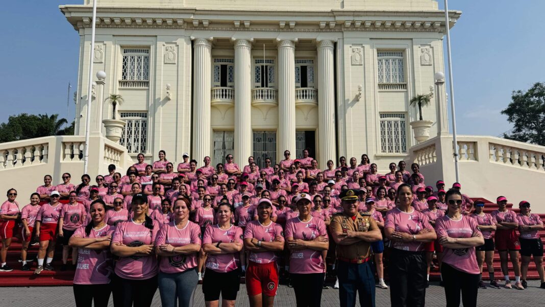 representacao-feminina-e-combate-ao-cancer-de-mama-marcam-3a-corrida-de-mulher-para-mulher-do-corpo-de-bombeiros-do-acre