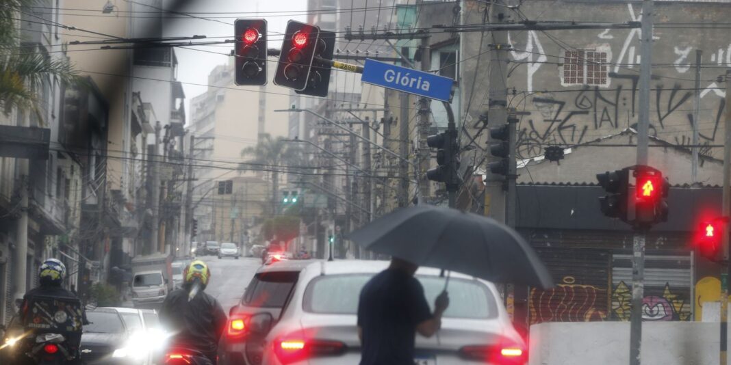 chuva-em-sao-paulo-perde-intensidade,-aponta-defesa-civil