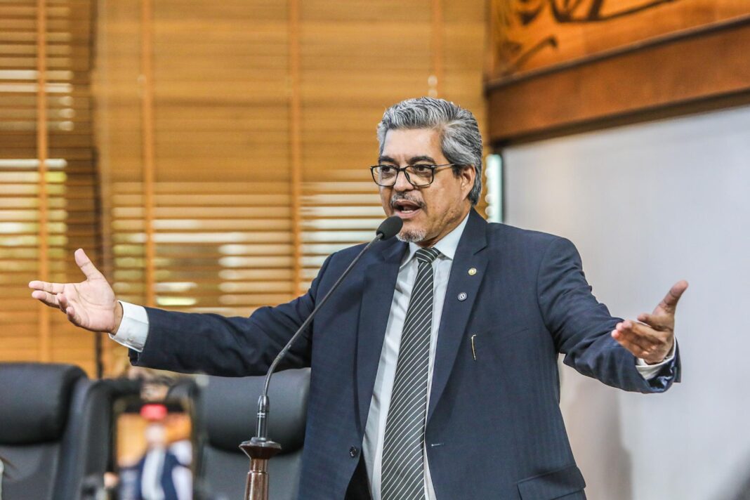 edvaldo-magalhaes-denuncia-fechamento-do-setor-de-nefrologia-da-fundacao-hospitalar-e-chama-caso-de-“grande-escandalo”