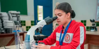 Aluna do Colégio Militar Dom Pedro II conquista medalha de ouro em projeto nacional de química 13218 aluna do colegio militar dom pedro ii conquista medalha de ouro em projeto nacional de quimica