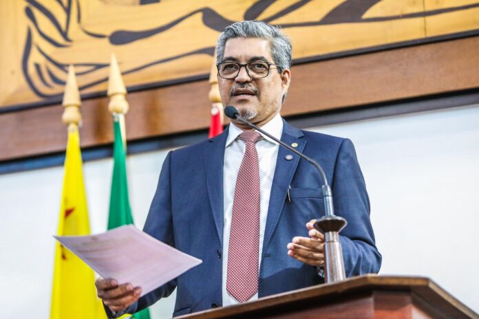 “uma-injustica-premeditada”:-edvaldo-magalhaes-critica-criterios-do-concurso-da-see-e-pede-revisao “uma-injustica-premeditada”:-edvaldo-magalhaes-critica-criterios-do-concurso-da-see-e-pede-revisao