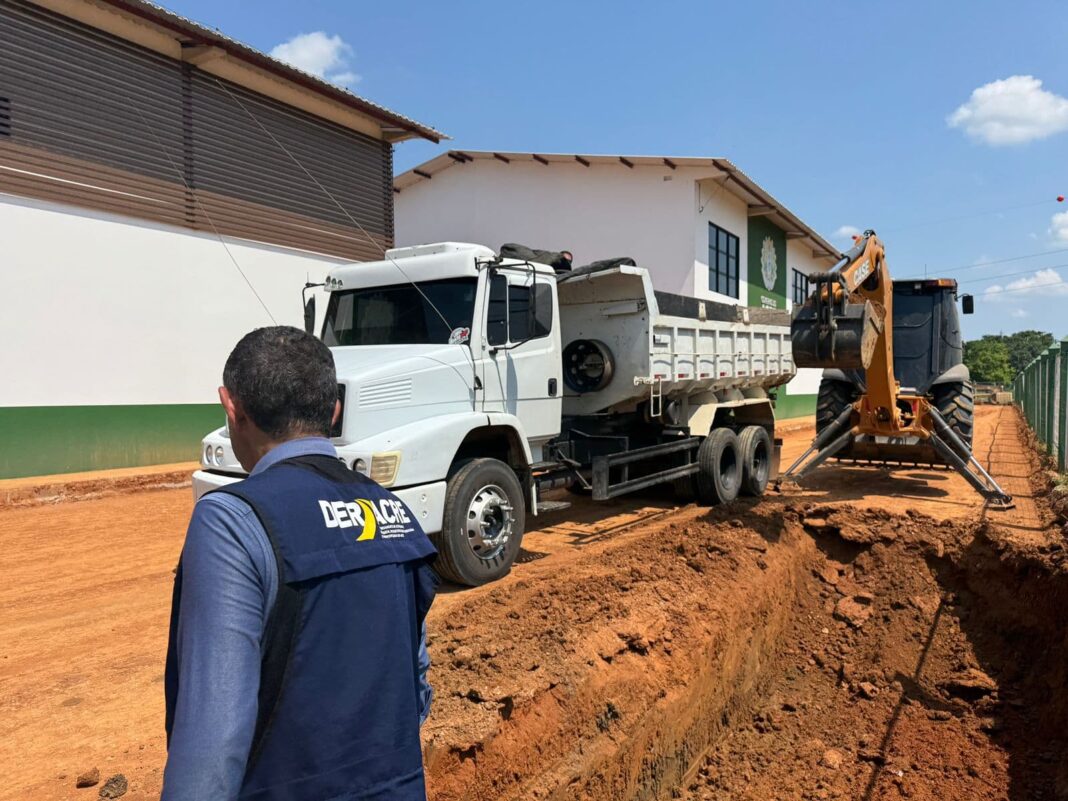 deracre-executa-pavimentacao-do-patio-do-instituto-de-defesa-agropecuaria-e-florestal-do-acre