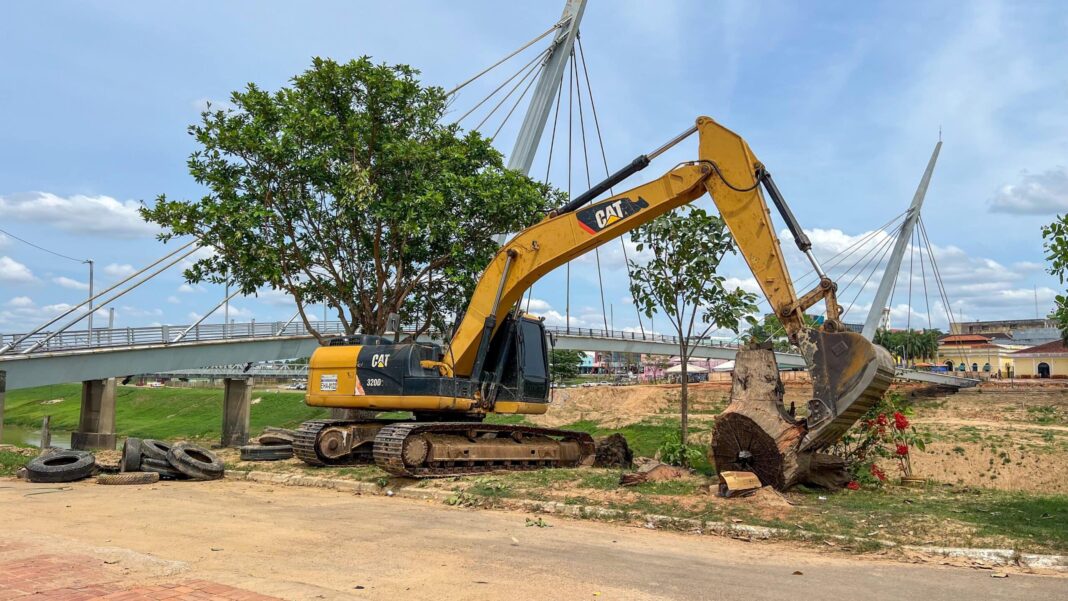 estado-e-prefeitura-da-capital-retiram-600-toneladas-de-entulhos-e-800-pneus-do-rio-acre-em-9-dias