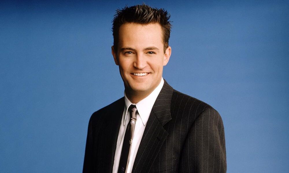 medico-acusado-por-morte-de-matthew-perry-se-declara-culpado-de-fornecer-drogas-ao-ator