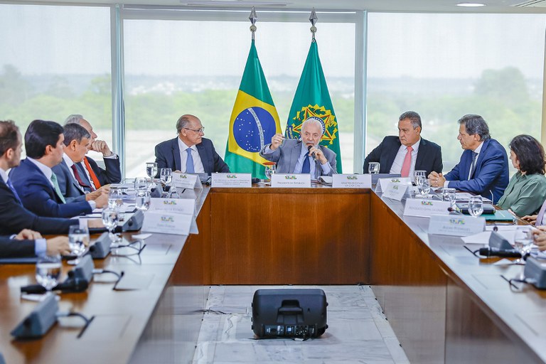 presidente-lula-discute-medidas-de-reducao-dos-impactos-das-apostas-esportivas-na-vida-dos-brasileiros