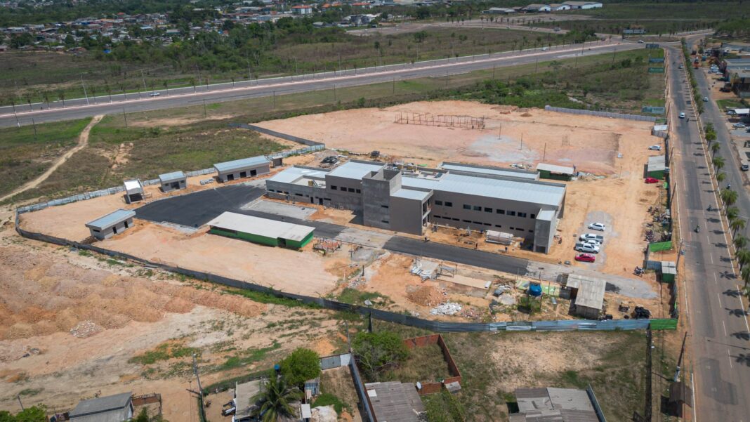 governo-avanca-em-obras-da-nova-maternidade,-orla-do-quinze-e-demais-projetos-importantes-do-segundo-distrito-de-rio-branco