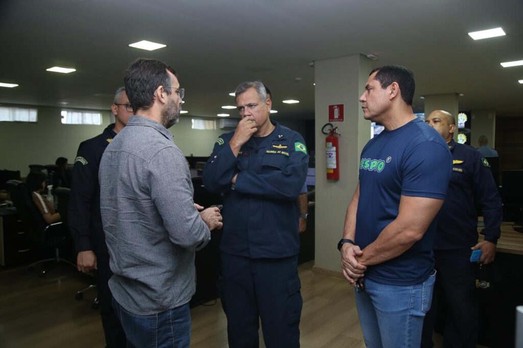 Ulysses participa de reunião da Marinha para definir operações de combate ao tráfico no Juruá | Cidade AC News – Notícias do Acre