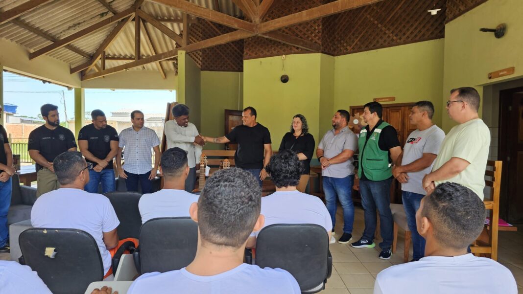 iapen-e-ieptec-lancam-curso-de-marceneiro-para-profissionalizar-detentos