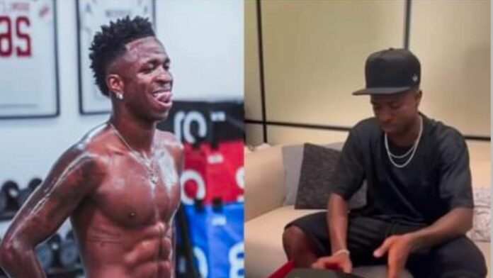 vinicius-jr.-compra-relogio-de-r$-2,3-milhoes-com-148-diamantes vinicius-jr.-compra-relogio-de-r$-2,3-milhoes-com-148-diamantes