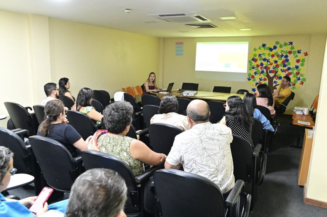 2a-oficina-do-projeto-fortalece-ses-reune-profissionais-da-saude-em-rio-branco