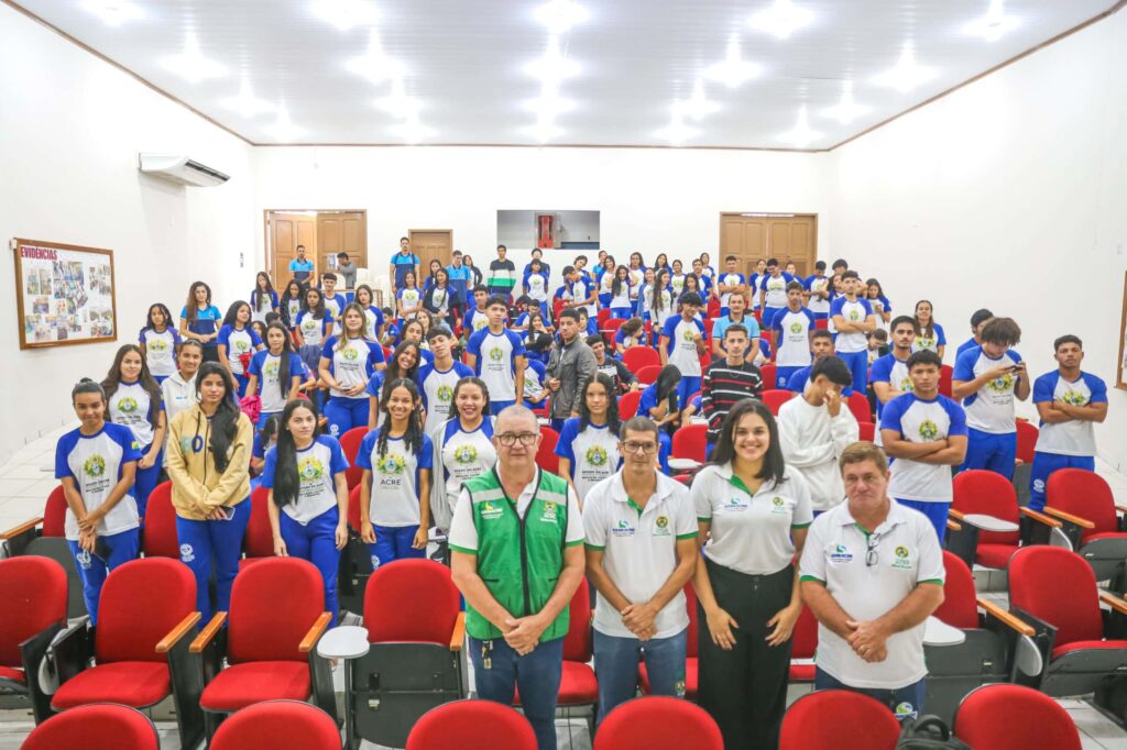 governo-realiza-palestras-sobre-uso-racional-da-agua-em-escolas-de-cruzeiro-do-sul
