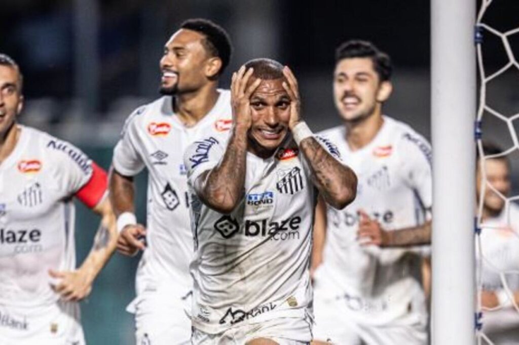Santos vence Coritiba no Alto da Glória e carimba retorno para a Série A – Cidade AC News santos-vence-coritiba-no-alto-da-gloria-e-carimba-retorno-para-a-serie-a