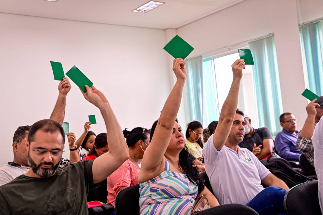 governo-mantem-dialogo-com-pacientes-sobre-setor-de-nefrologia-da-fundhacre-e-apresenta-proposta-de-instalacao-de-nova-uti