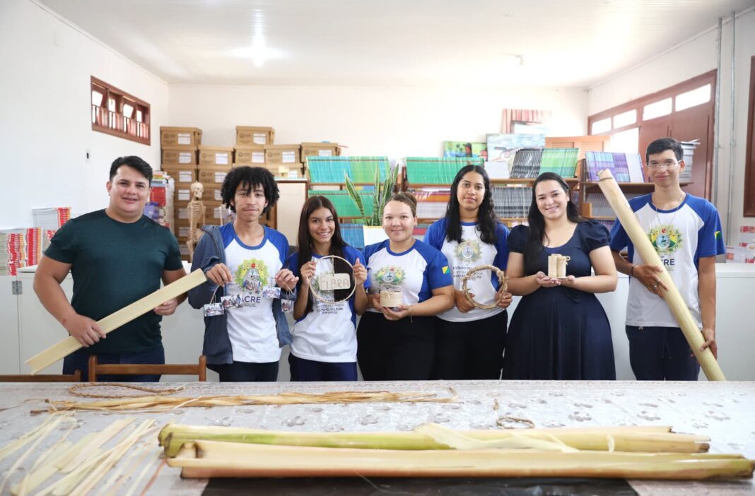 escola-tancredo-neves-apresentara-projeto-de-producao-sustentavel-a-partir-da-fibra-da-bananeira-na-mostra-viver-ciencia