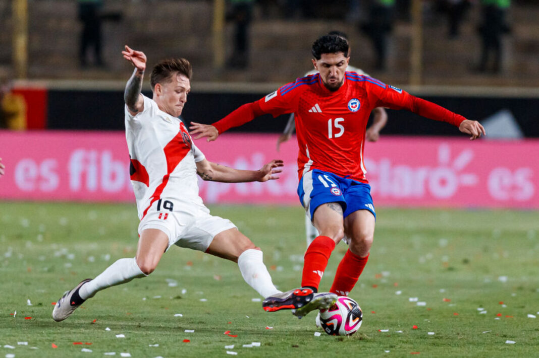 nas-ultimas-posicoes-das-eliminatorias,-peru-e-chile-empatam-sem-gols-em-lima