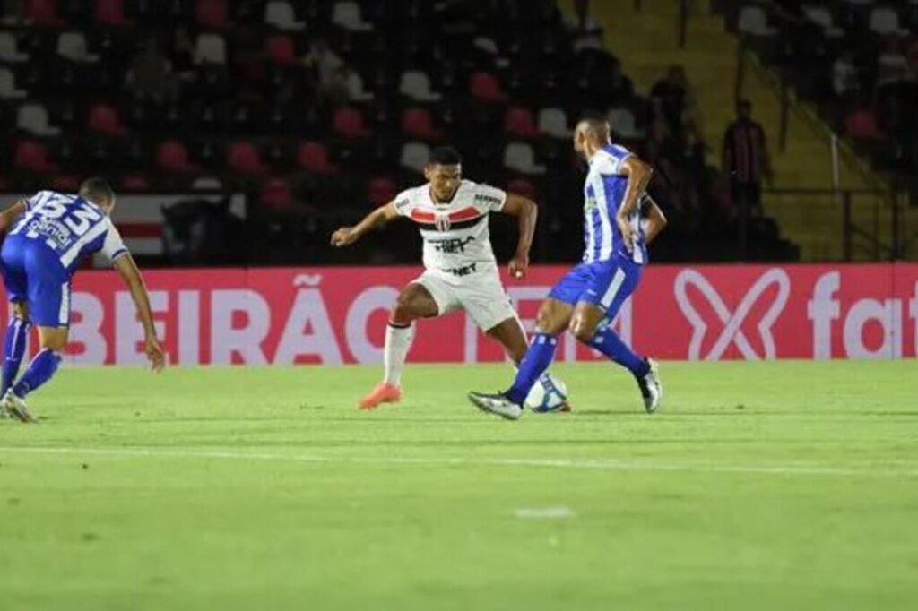 avai-busca-virada-sobre-o-botafogo-no-santa-cruz