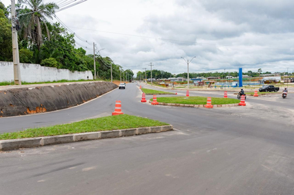 prefeitura-avanca-na-construcao-da-rotatoria-do-complexo-esportivo-de-cruzeiro-do-sul