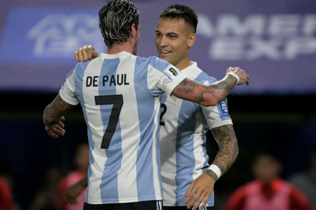 Argentina sofre na conclusão, mas vence Peru e se isola na liderança – Cidade AC News argentina-sofre-na-conclusao,-mas-vence-peru-e-se-isola-na-lideranca