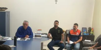 17553 prefeitura de placido de castro e defesa civil realizam reuniao para tratar das acoes de p673df2f86910d