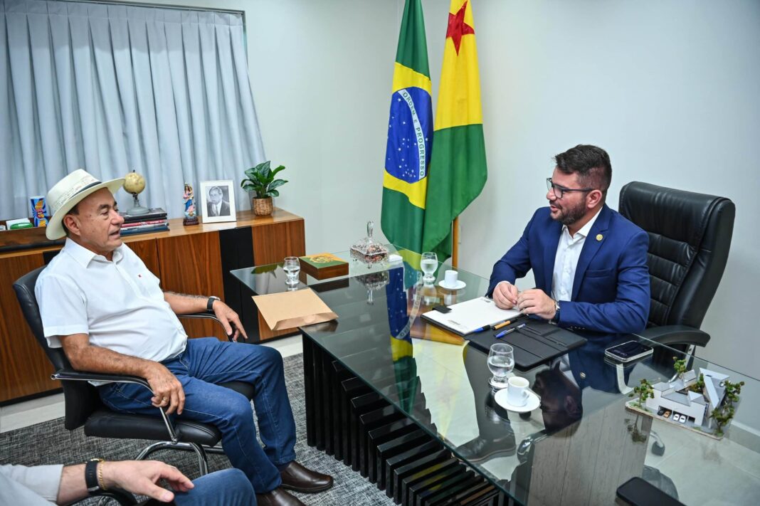 em-reuniao-com-prefeito-bocalom,-governador-gladson-cameli-estabelece-parcerias-para-obras-estruturantes-em-rio-branco-em-2025