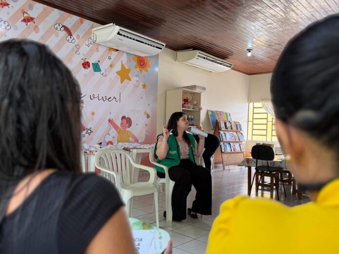 semulher-finaliza-curso-de-customizacao-de-guardanapos-para-mulheres-em-situacao-de-violencia