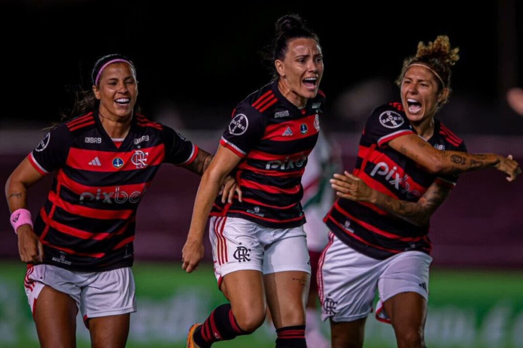 com-golaco-de-jucinara,-flamengo-vence-fluminense-e-conquista-carioca-feminino