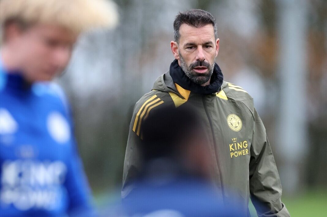 van-nistelrooy-tem-sequencia-invicta-impressionante van-nistelrooy-tem-sequencia-invicta-impressionante