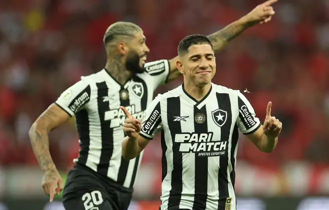 botafogo-derrota-o-internacional-e-fica-a-um-empate-do-titulo-do-brasileiro