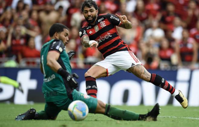 gabigol-marca-na-despedida,-mas-flamengo-apenas-empata-com-o-vitoria