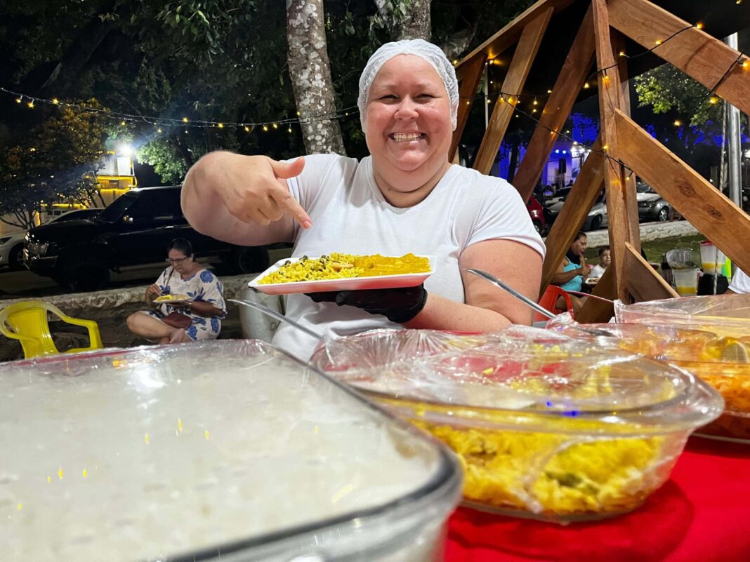 gastronomia-acreana-brilha-na-feira-natalina-em-rio-branco:-“experiencia-incrivel”